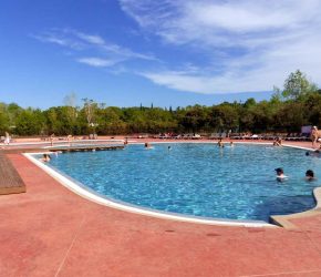 camping avec parc aquatique Clermont l'Herault