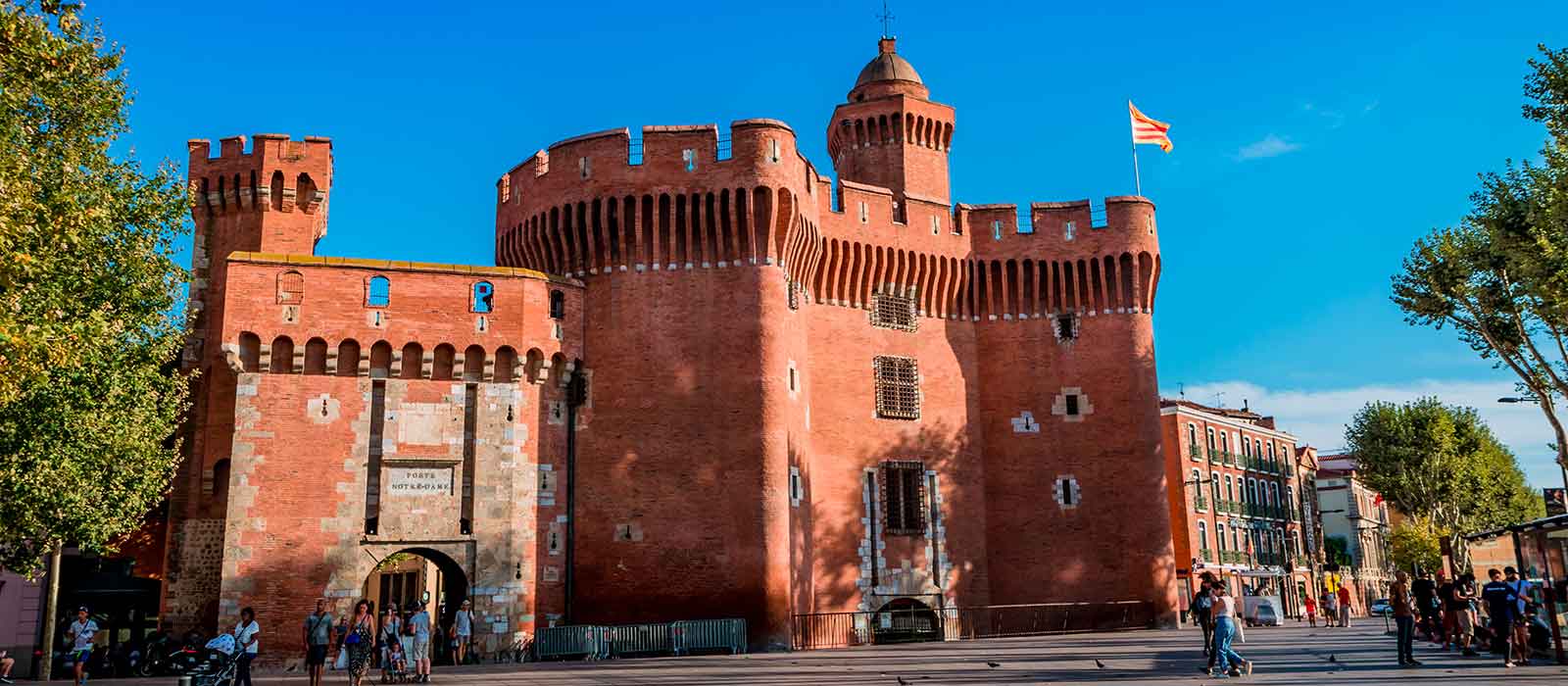 chateaux Pyrénées Orientales